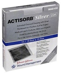 MEDICAZIONE IN CARBONE ATTIVO CON ARGENTO ACTISORB SILVER 10,5X10,5 CM 3 PEZZI - Antica Farmacia Ferrari